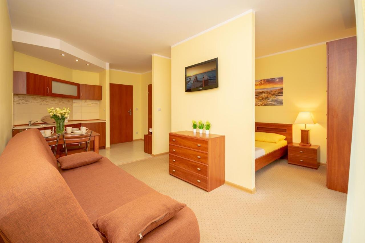Pensjonat Marynarski - Apartamenty Darlowko Εξωτερικό φωτογραφία